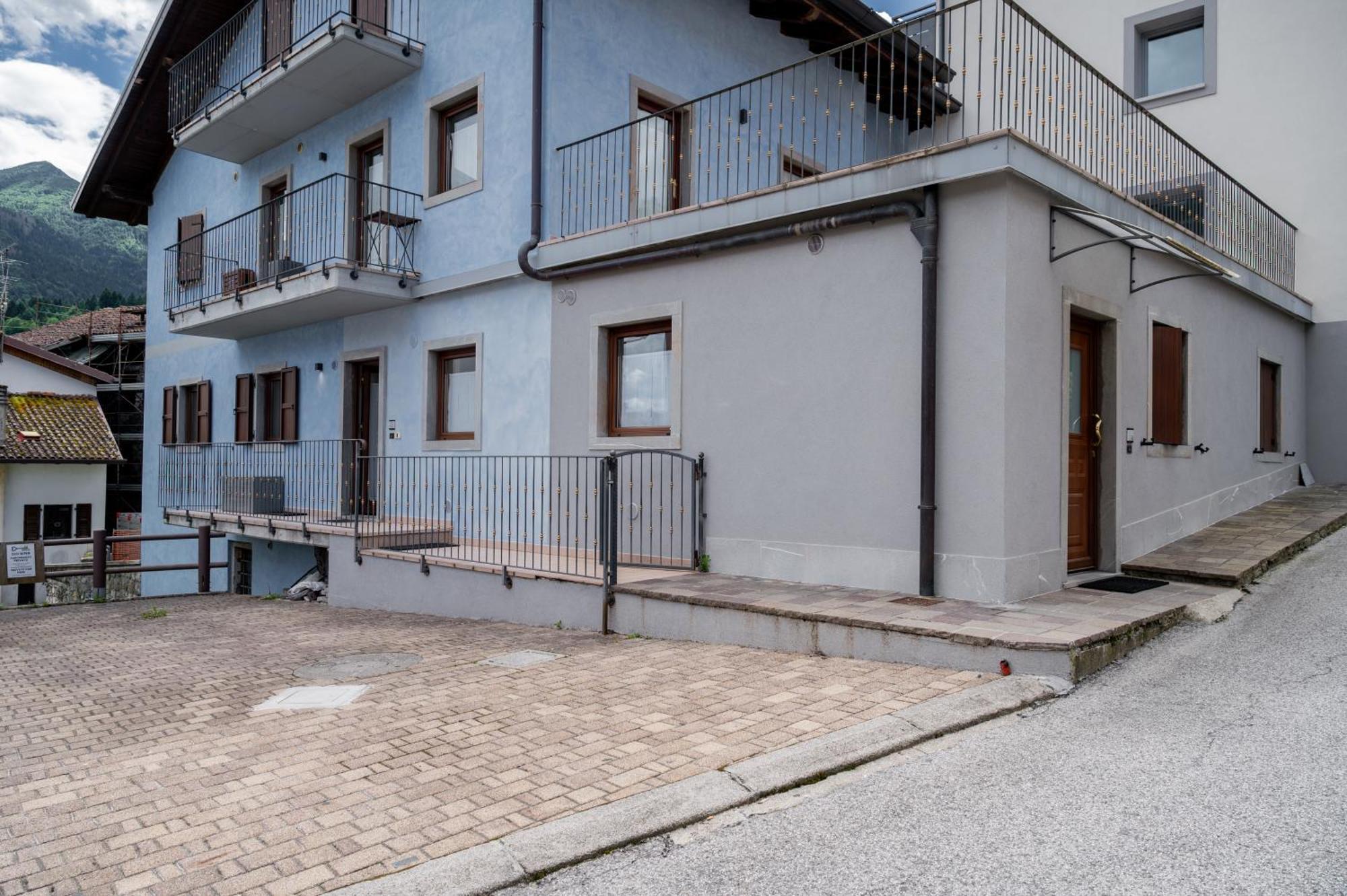 Albergo Diffuso Sutrio Zoncolan Exterior photo