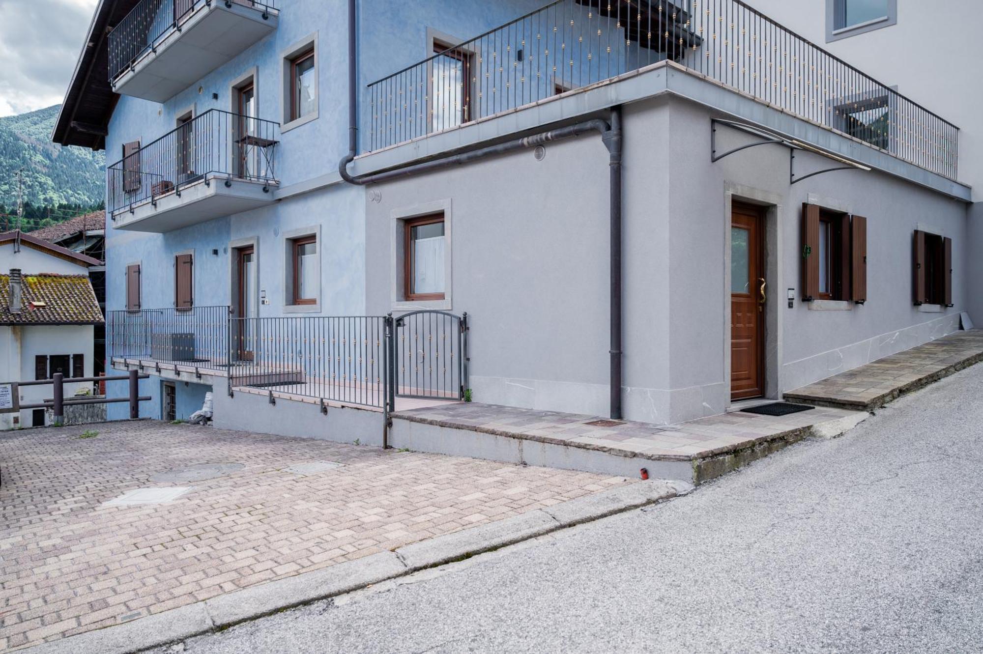 Albergo Diffuso Sutrio Zoncolan Exterior photo